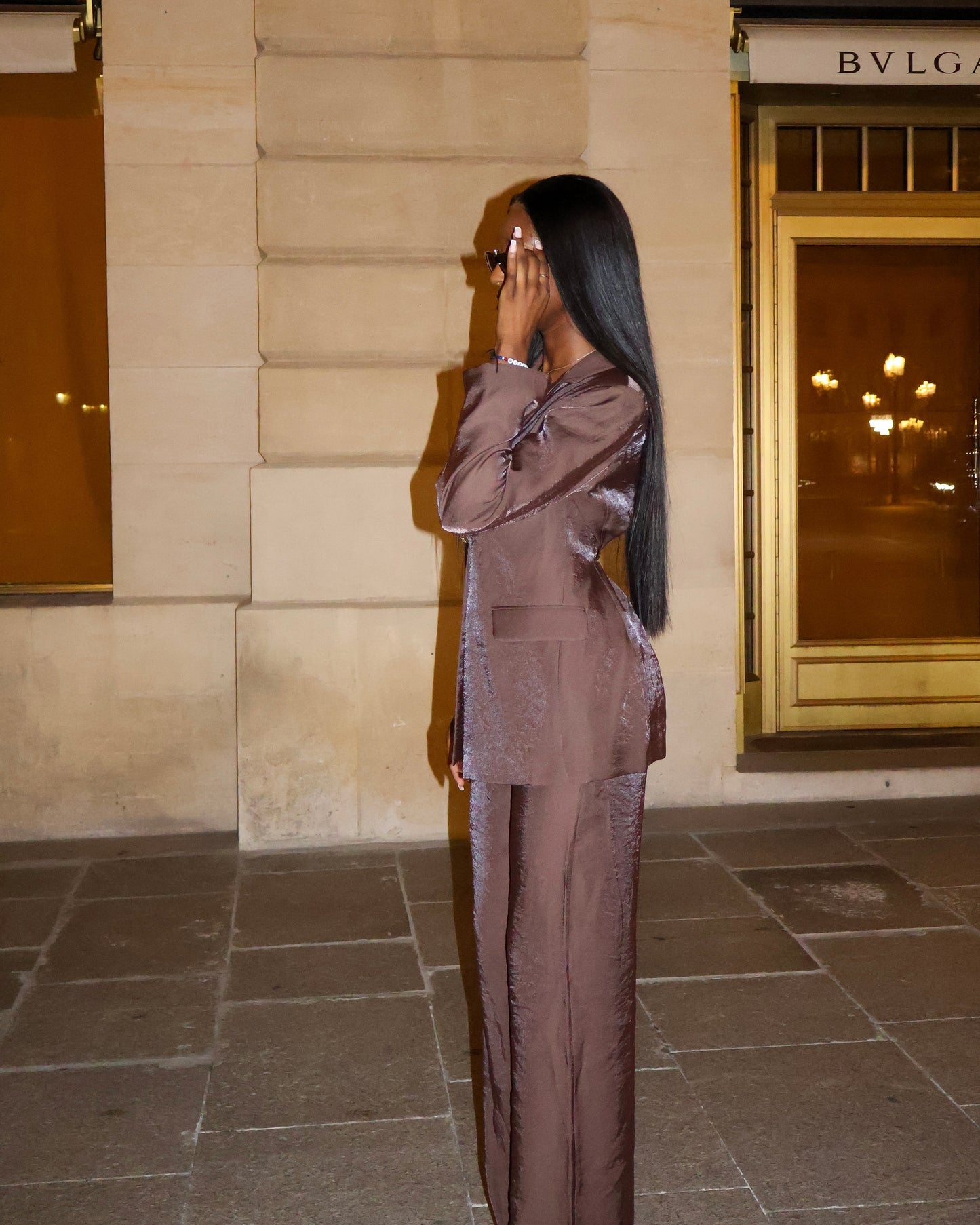 Tailleur marron satiné