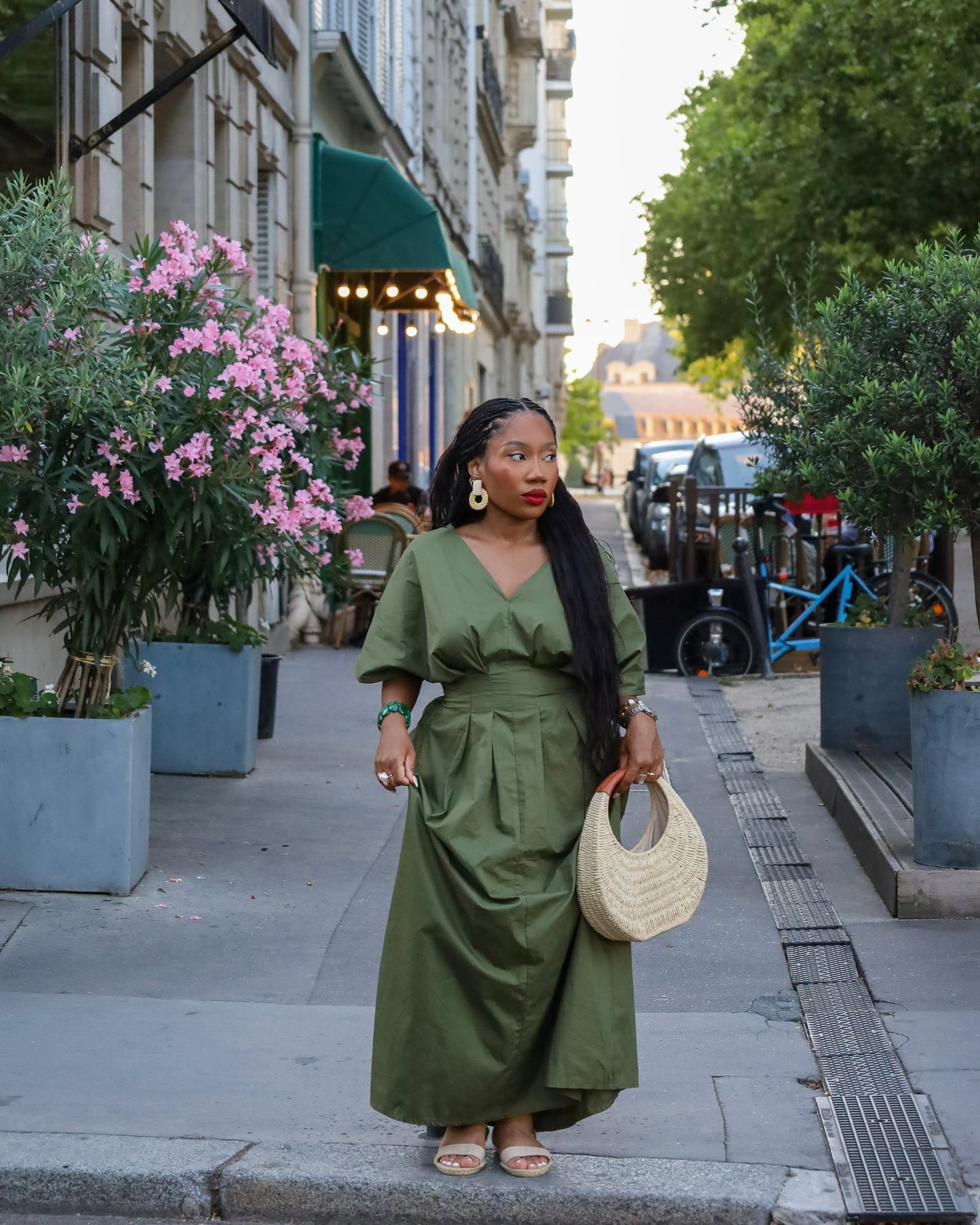 Robe kaki à nouer à la taille