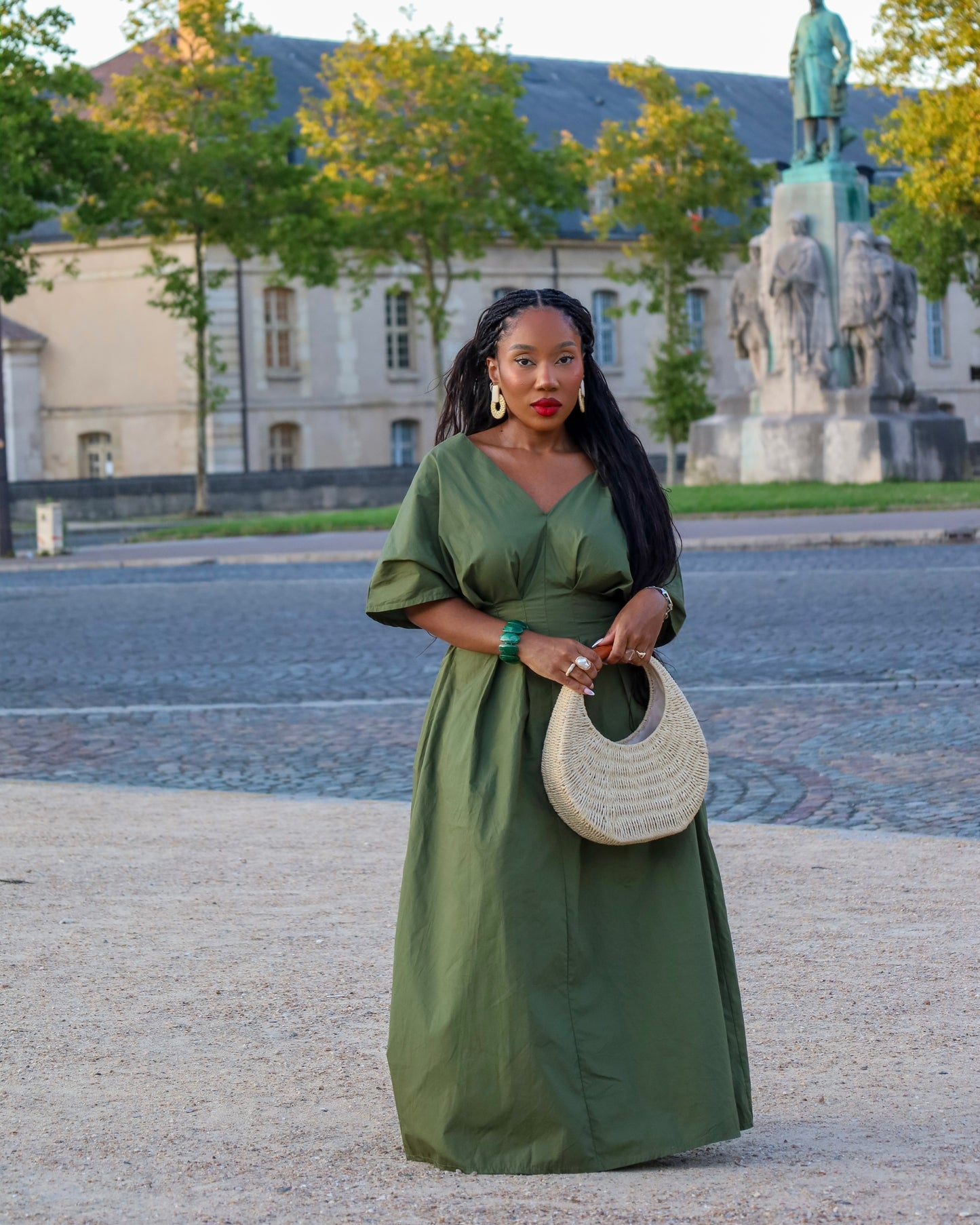 Robe kaki à nouer à la taille